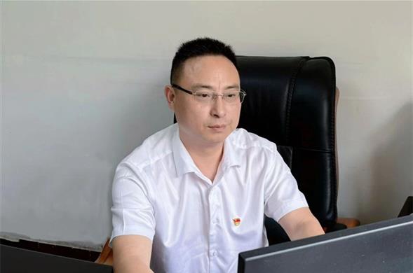 美狮贵宾会集团2025年度“两优一先”风采展——优秀党务工作者