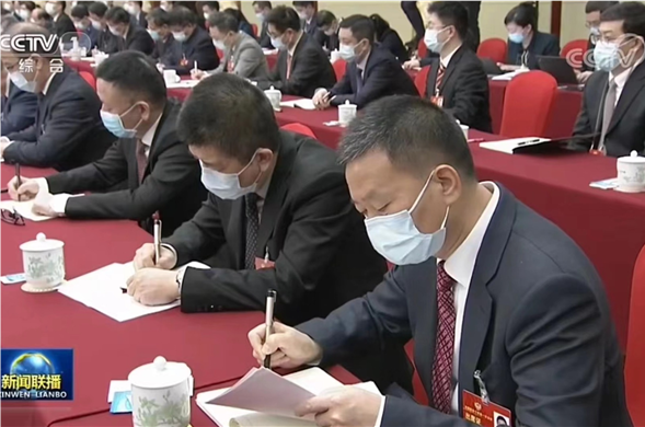 成都日报｜全国政协委员费功全：肩负社会责任 促进共同富裕